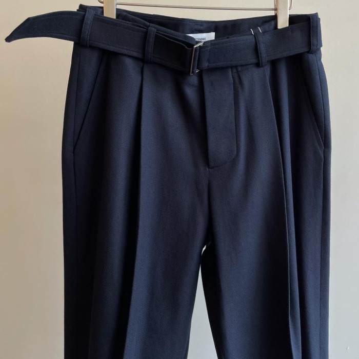 Le 17 Septembre Homme / 917 Belted Trousers Navy