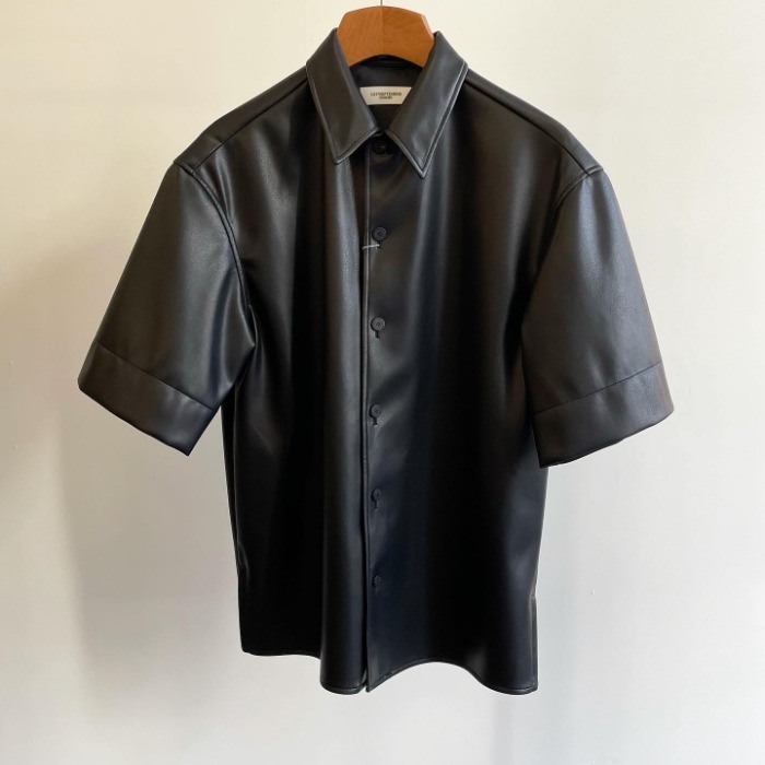 Le 17 Septembre Homme / 917 Vegan Leather Open Collar Shirt Black